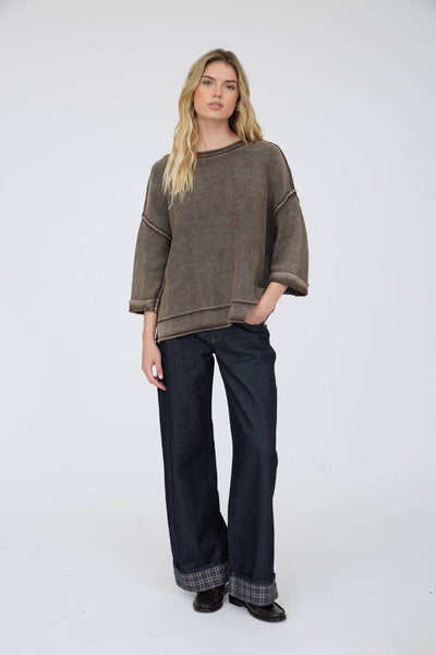 WASHED INVERTED SEAM SHORT SLEEVE TOP