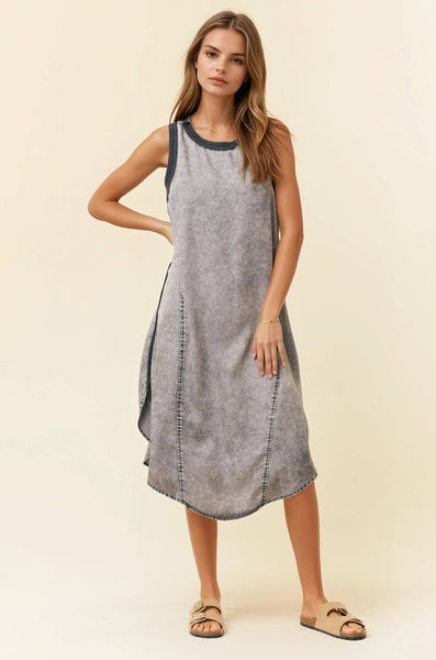 ROUND NECK SLEEVELESS MIDI DRESS