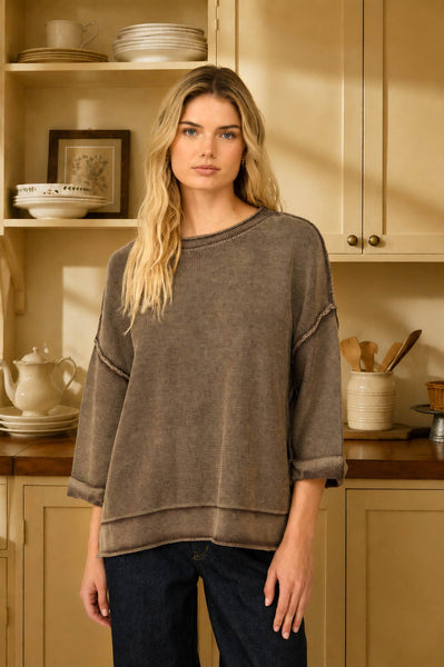WASHED INVERTED SEAM SHORT SLEEVE TOP