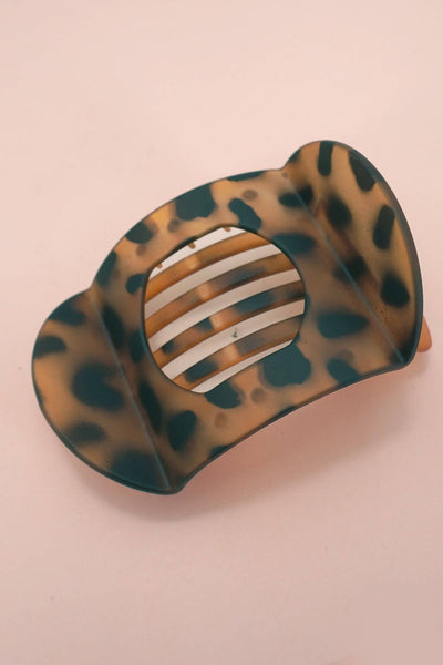 Lay Flat Large Hair Claw Clips