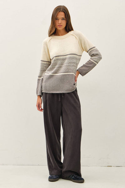 SOFT FLUFFY SWEATER WITH STRIPE GRADIENT DESIGN