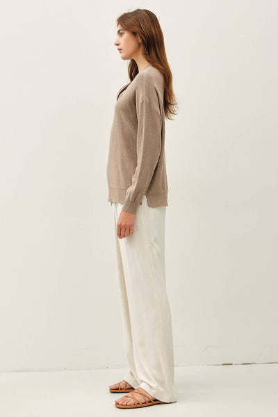 SLIGHTLY OVERSIZED DROP SHOULDER SWEATER TOP